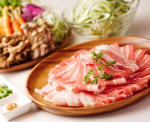 夢の大地豚バラのしゃぶしゃぶ用スライスと鍋野菜